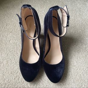 NWOT Nine West heels